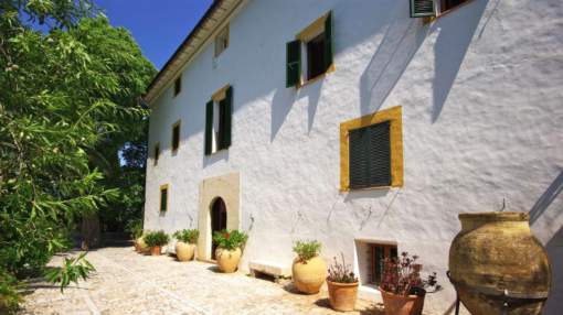 Country estate in Sóller with views over valley Country estate in Sóller with views over valley